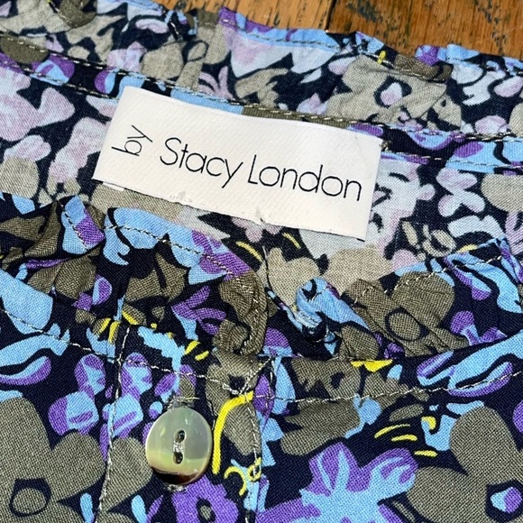 ❣️STACY LONDON – Floral Blouse – Size 1X (no tag, refer to measurements) - Picture 2 of 8